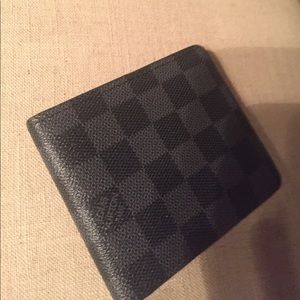 Louis V Wallet Black